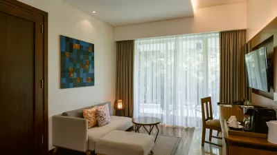 Deluxe Pool Acces - Living Area