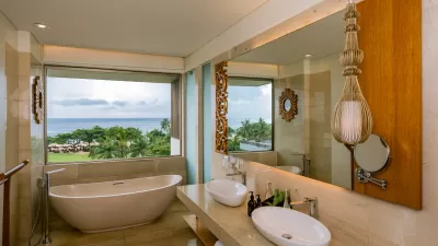One Bedroom Suite Ocean View - Bathroom