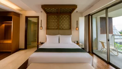 One Bedroom Suite Ocean View - King Bed