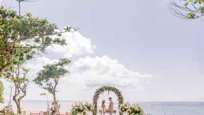 Wedding Deck - Outdoor Wedding Setup