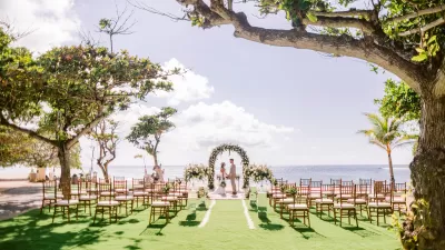 Wedding Deck - Outdoor Wedding Setup