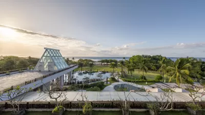 Merusaka Garden and Pool View